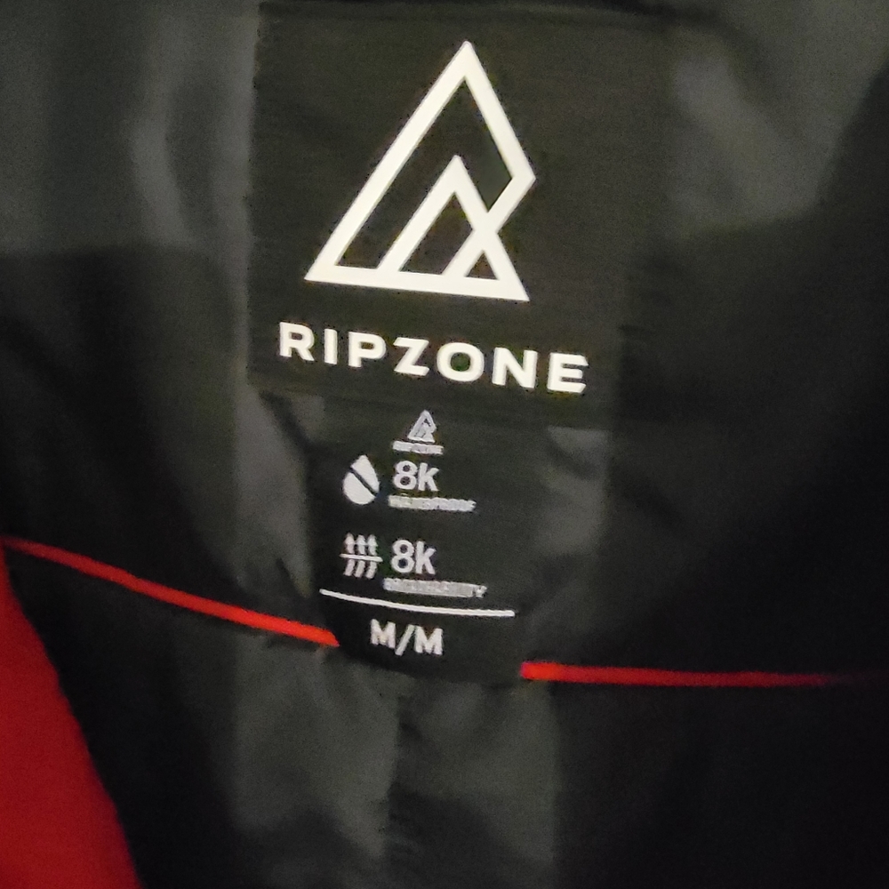 Ladies Red Ripzone Ski Jacket - Picture 3 of 3